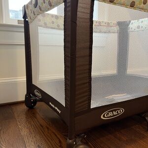 Graco Pack ‘n Play Playard - Brown Polka Dot Pattern